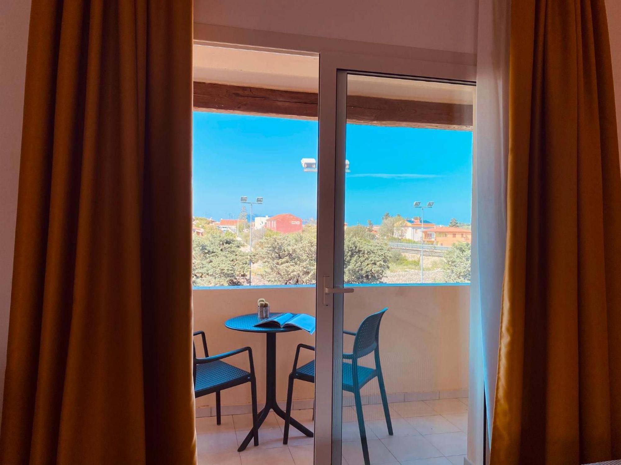 Hotel San Teodoro Esterno foto